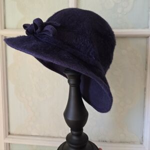 Vintage André Navy Wool Cloche Hat with Bow – Canadian Made